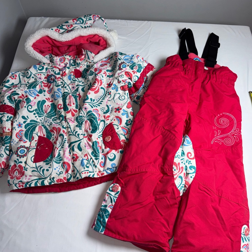 Gagou Tagou Girls 3T Snowsuit Set Floral Hooded Jacket and Red Bib Snow Pants